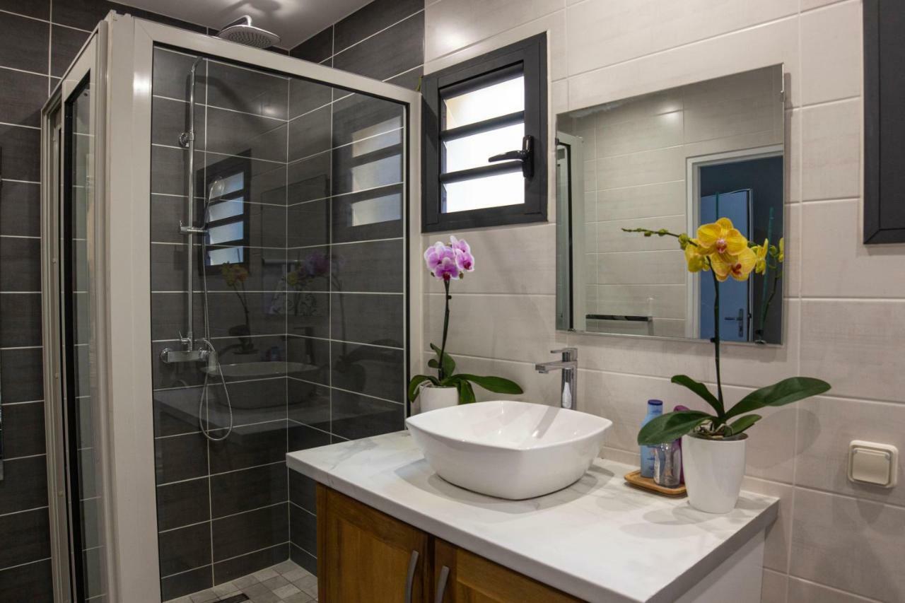 T2 - 64M2 - Residence Georgette Terre Sainte Exterior photo
